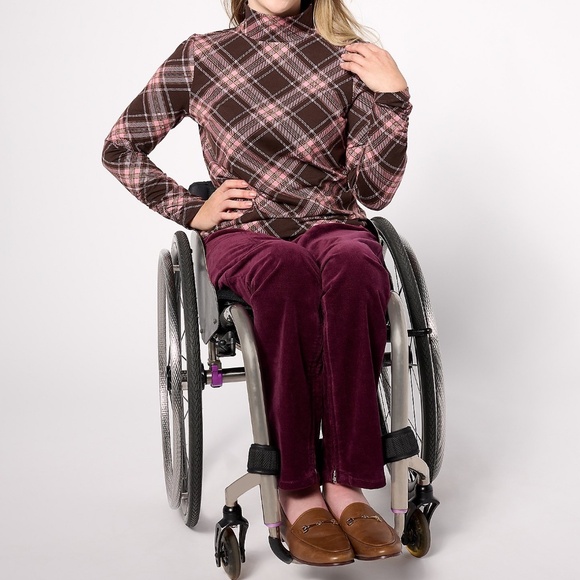 New D & Co Adaptive Wheelchair Fit Full Length Velveteen Pants Burgundy Size 10 - Picture 2 of 16